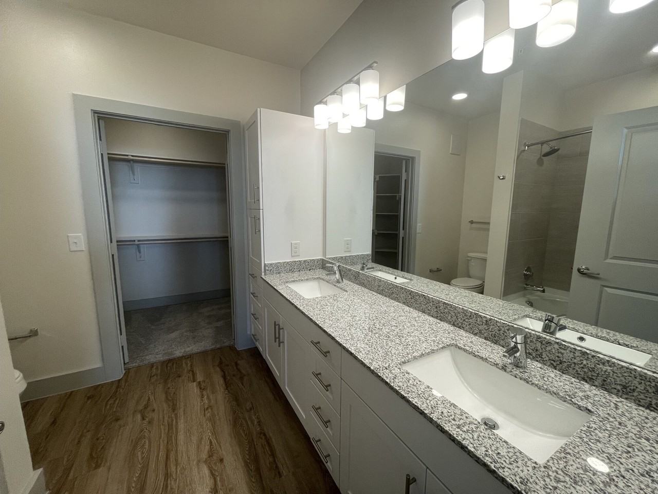 1451 Beltmill Pkwy #B1 - Photo 3 of 12