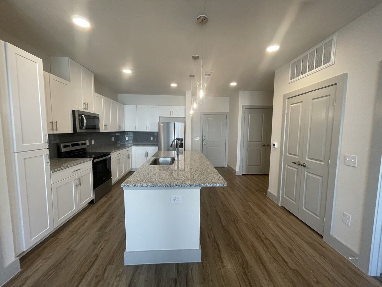 1451 Beltmill Pkwy #B1 - Photo 6 of 12