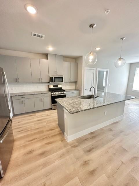 8421 8421 183A #01-8124 - Photo 2 of 10