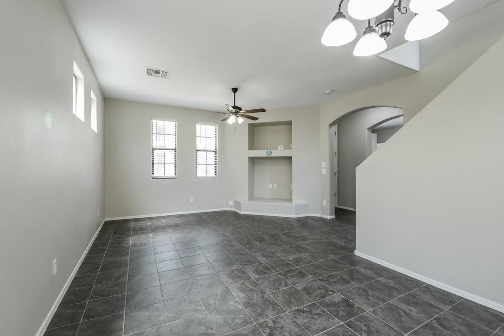 2403 W Dusty Wren Dr - Photo 4 of 17