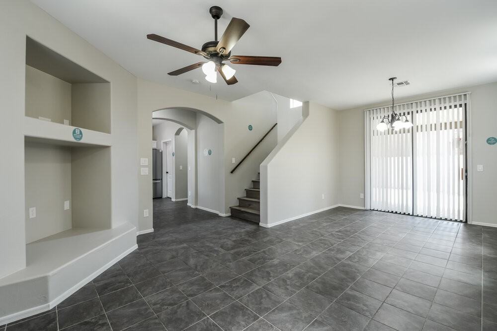 2403 W Dusty Wren Dr - Photo 5 of 17