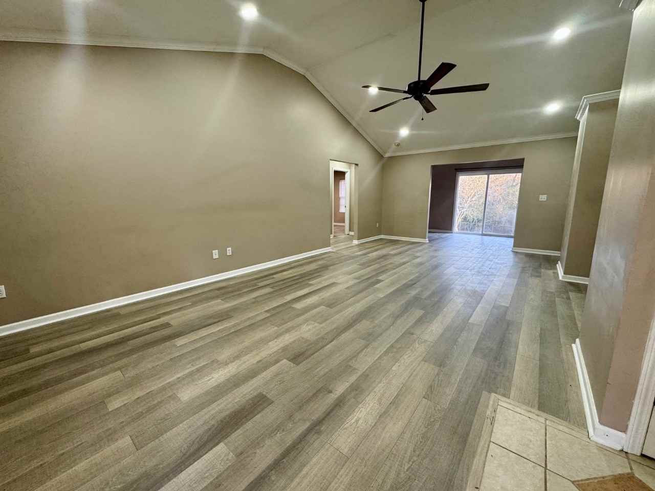 208 Ohara Dr - Photo 2 of 11