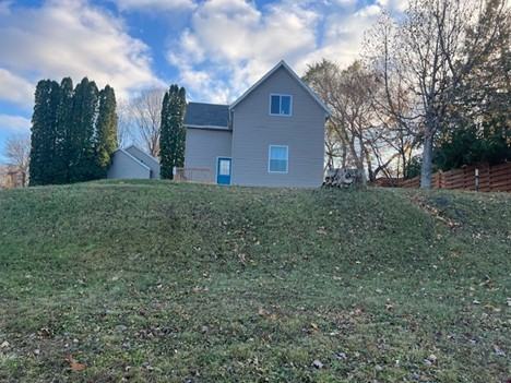 705 W Bancroft Ave #NA - Photo 3 of 17