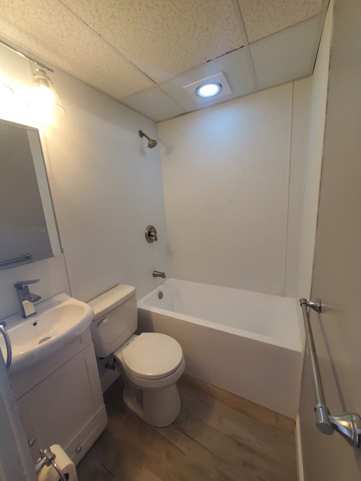 1600 Falck Ave #4 - Photo 7 of 7
