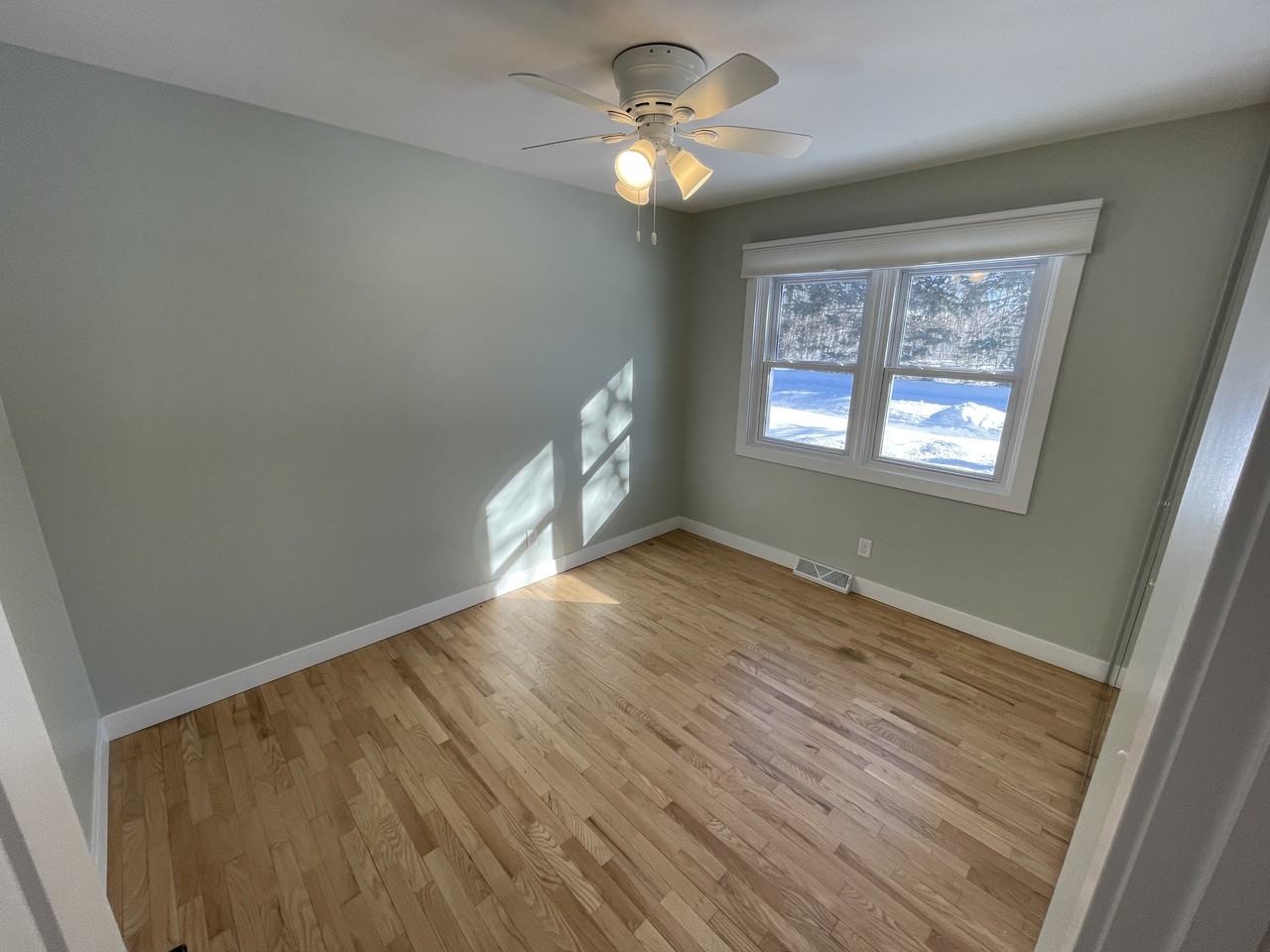 333 Madison Ave #333 - Photo 2 of 10