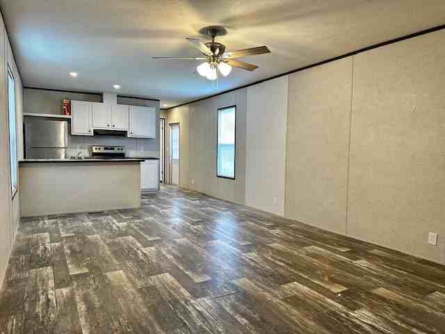 226 N Oak St #1 - Photo 2 of 11