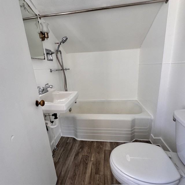 402 W High St #402 - Photo 3 of 8