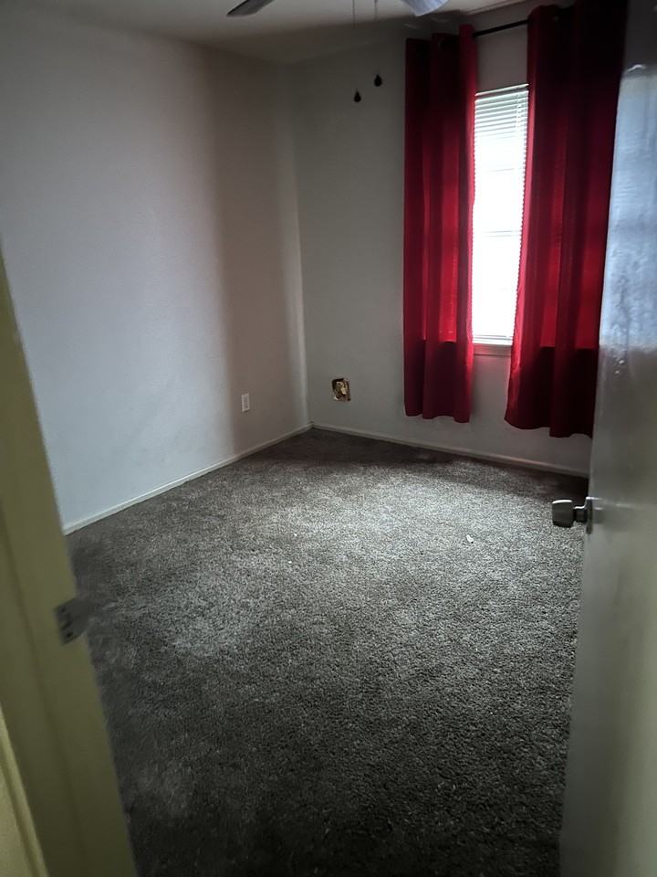 1342 Royal Oaks Dr #NA - Photo 3 of 14