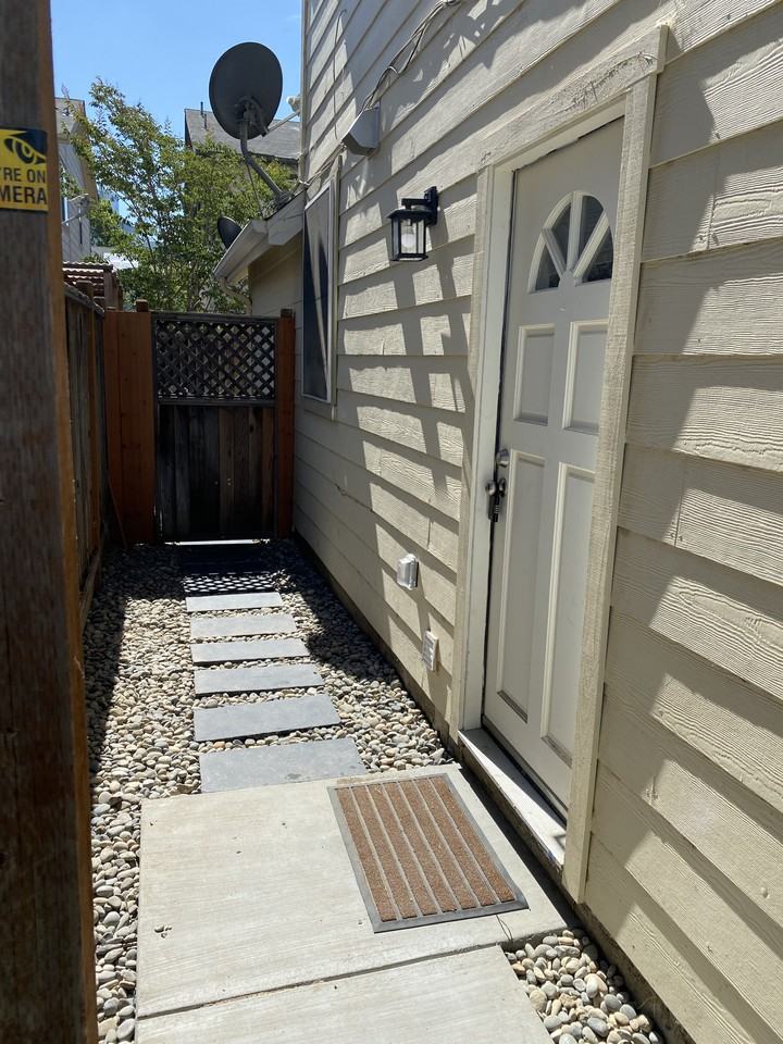 920 Myrtle St #NA - Photo 2 of 13