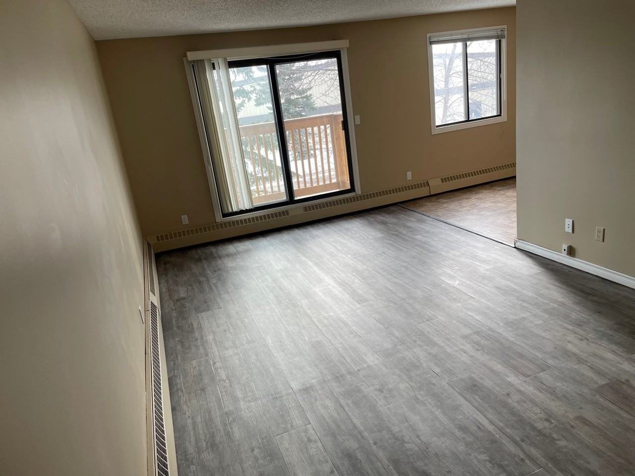 8111 96 StreetBlock C - 113 #113FR - Photo 4 of 6