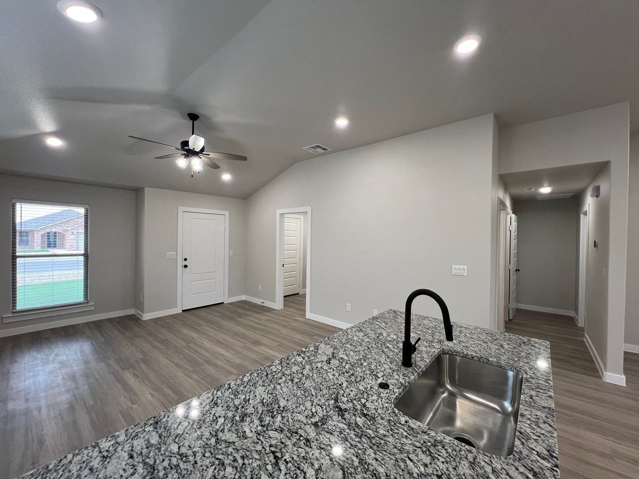 1617 132nd St - Photo 7 of 22