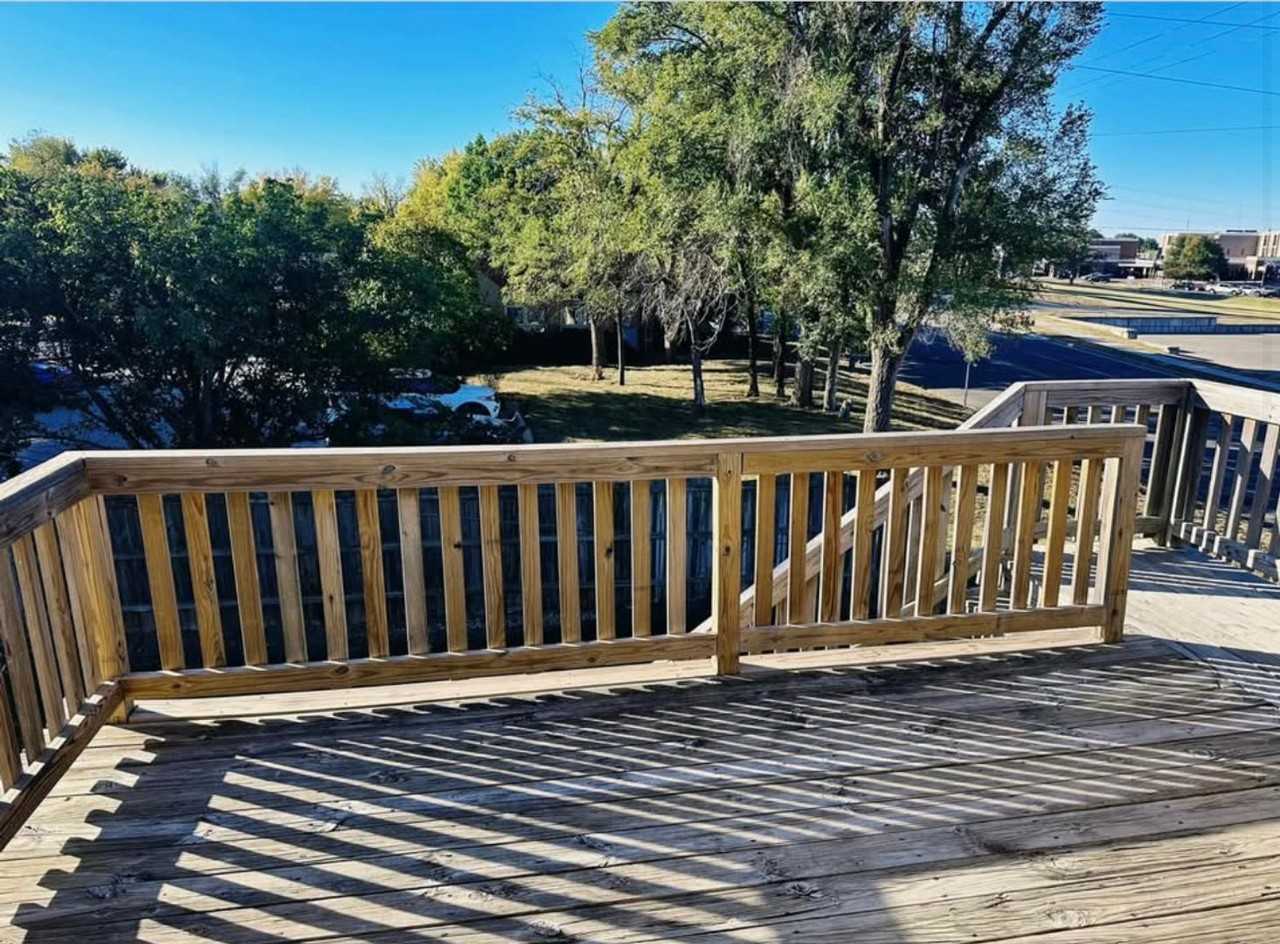 Eisenhower Apartments - Photo 2 of 7