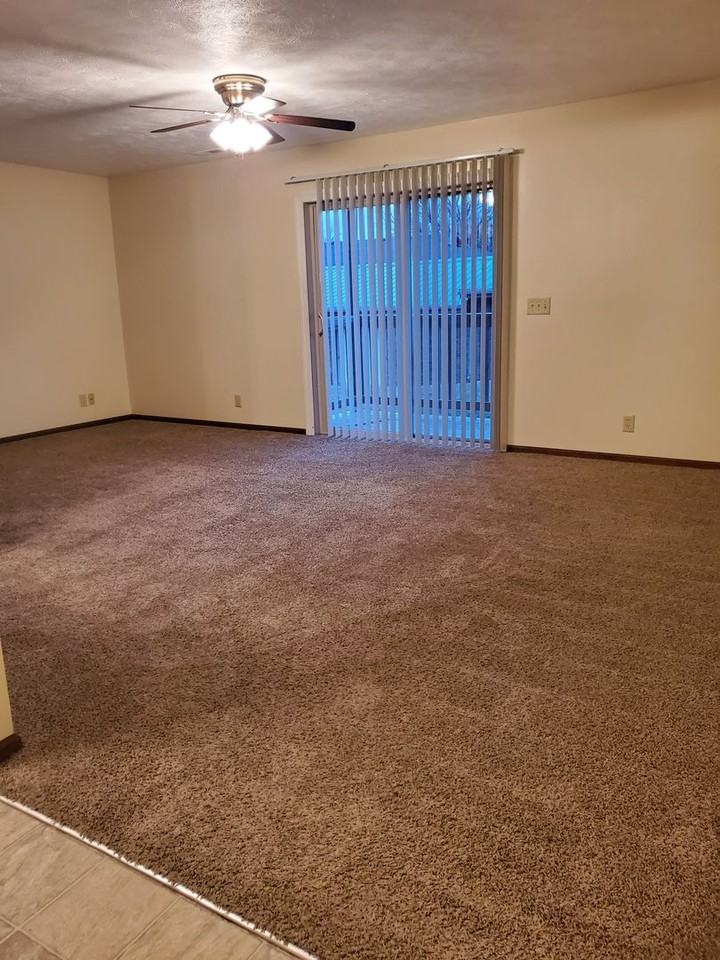 1510 Boswell Ave - Photo 2 of 13