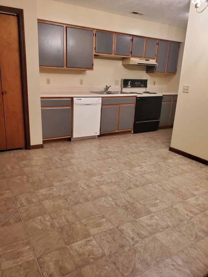 1510 Boswell Ave - Photo 2 of 13