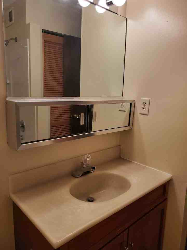 520 Kingwood - Photo 2 of 12