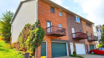 featured image of 892 Tremont St