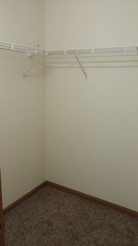 3281 Hopkins Ct - Photo 5 of 7