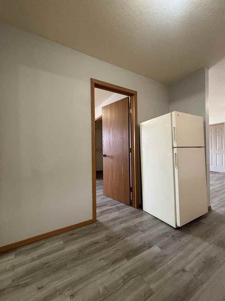 2862 S Meadowbrook Ave #11 - Photo 4 of 7