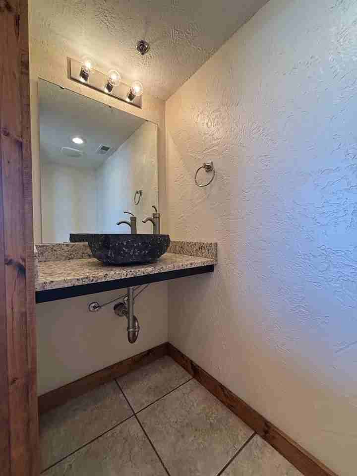 601 601 N National #309 - Photo 3 of 11