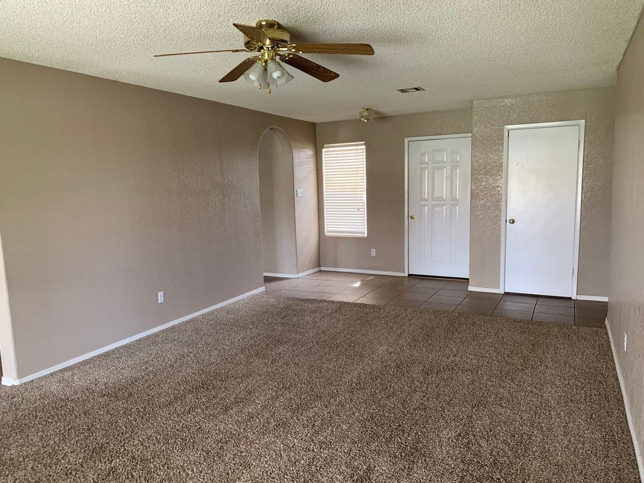 2992 W 24th Ln - Photo 3 of 26