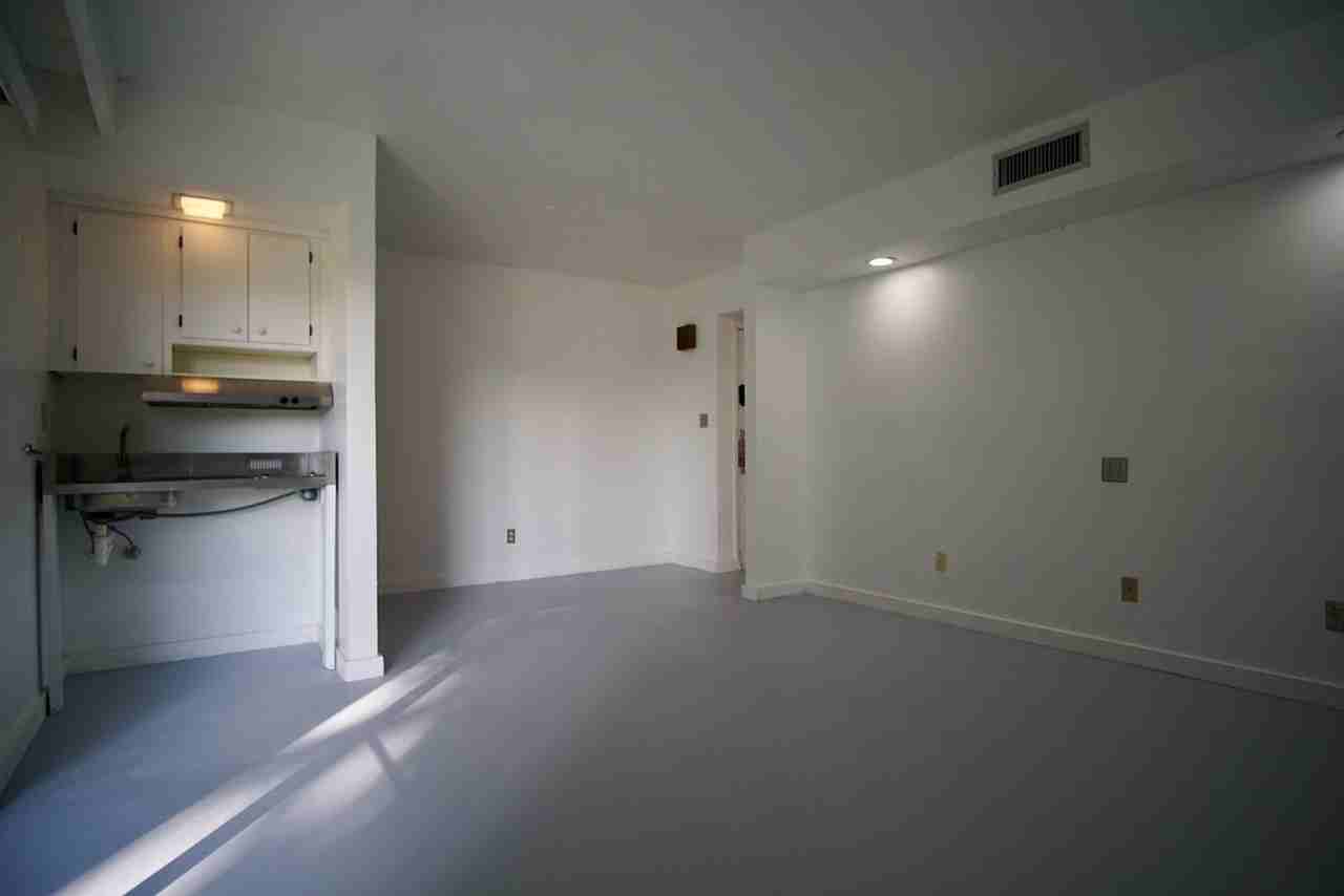 5060 Sherwood Ln - Photo 5 of 14