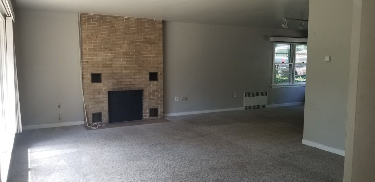 1015 Ne Alpha Rd - Photo 3 of 23