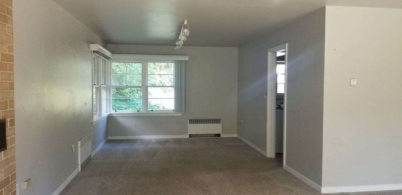 1015 Ne Alpha Rd - Photo 6 of 23