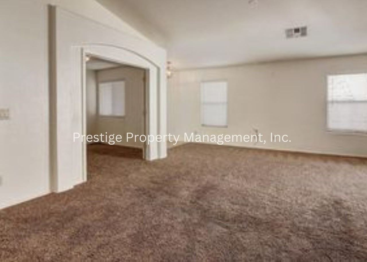 10884 S Arrowhead Spring Dr - Photo 2 of 21