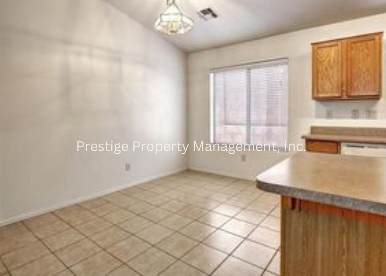 10884 S Arrowhead Spring Dr - Photo 7 of 21