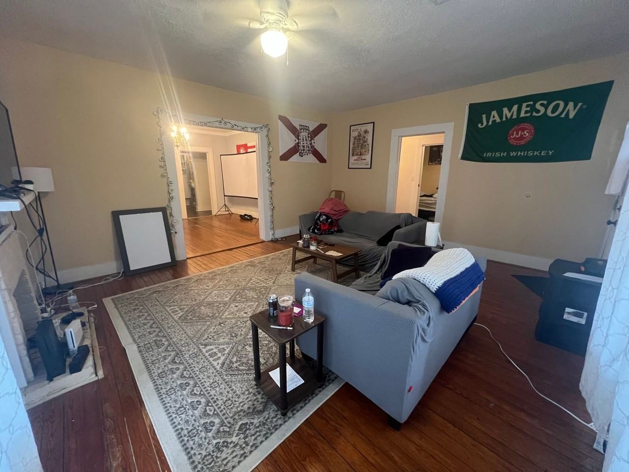 1606 3rd Ave - Photo 4 of 40