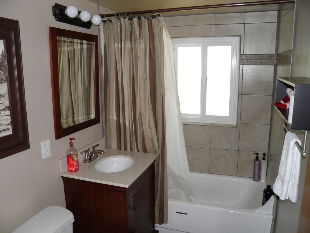 3305 Bruce Dr - Photo 2 of 13