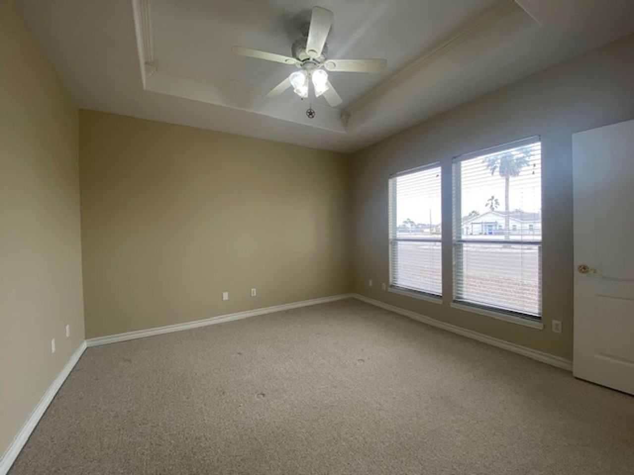 15433 Seamount Cay Ct - Photo 6 of 45