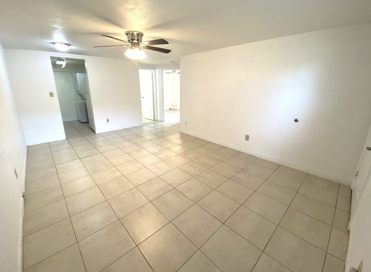 908 Sw 6th Ave - Photo 3 of 21