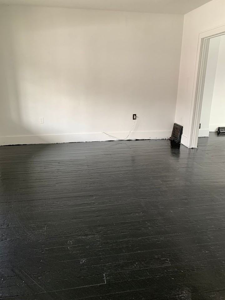 718 Rosswell Ave - Photo 2 of 12