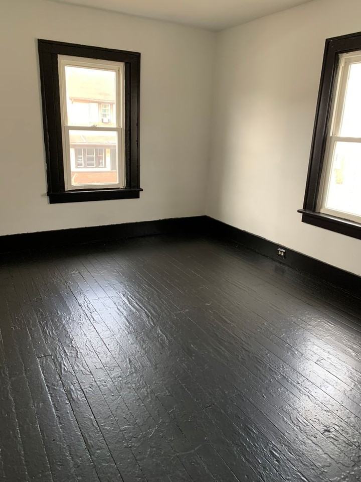 718 Rosswell Ave - Photo 6 of 12