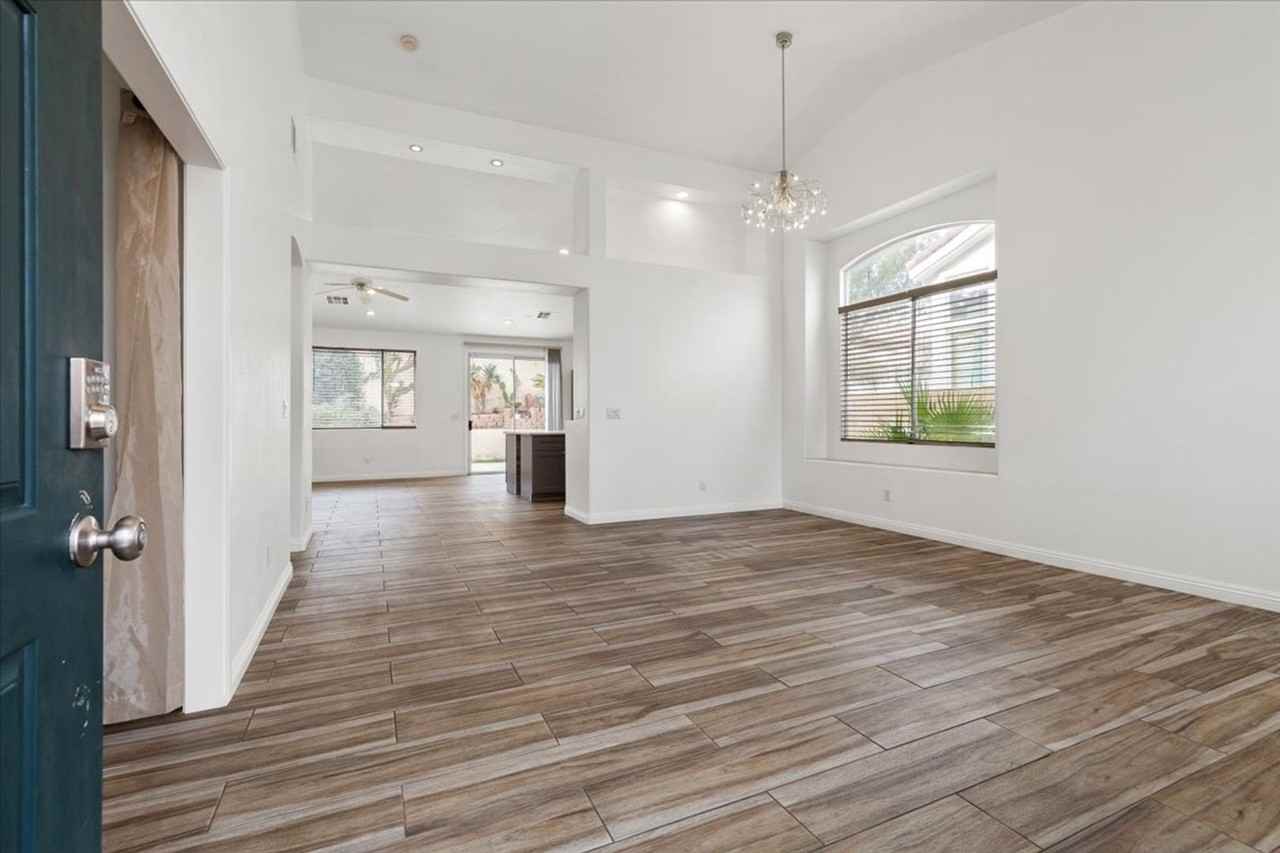 9705 Park Brook Ave - Photo 3 of 25