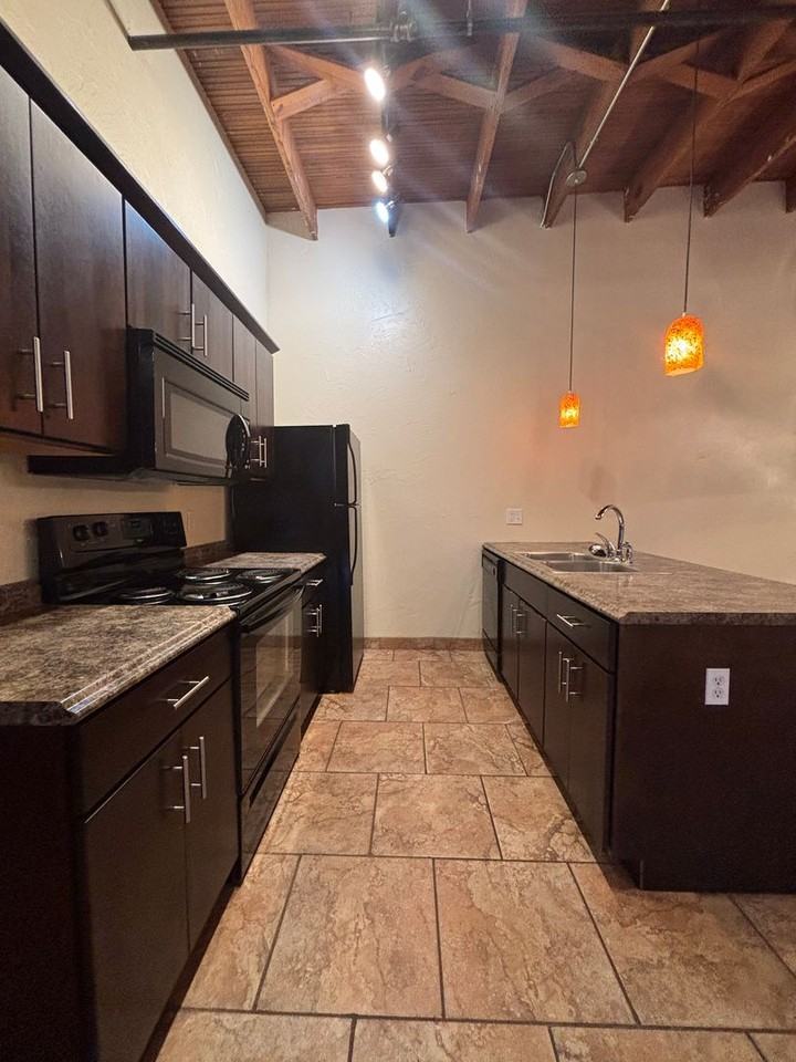 601 N National Ave #224 - Photo 2 of 12