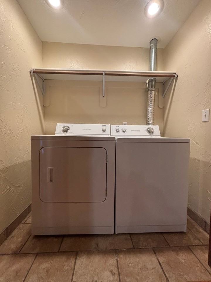 601 N National Ave #224 - Photo 3 of 12