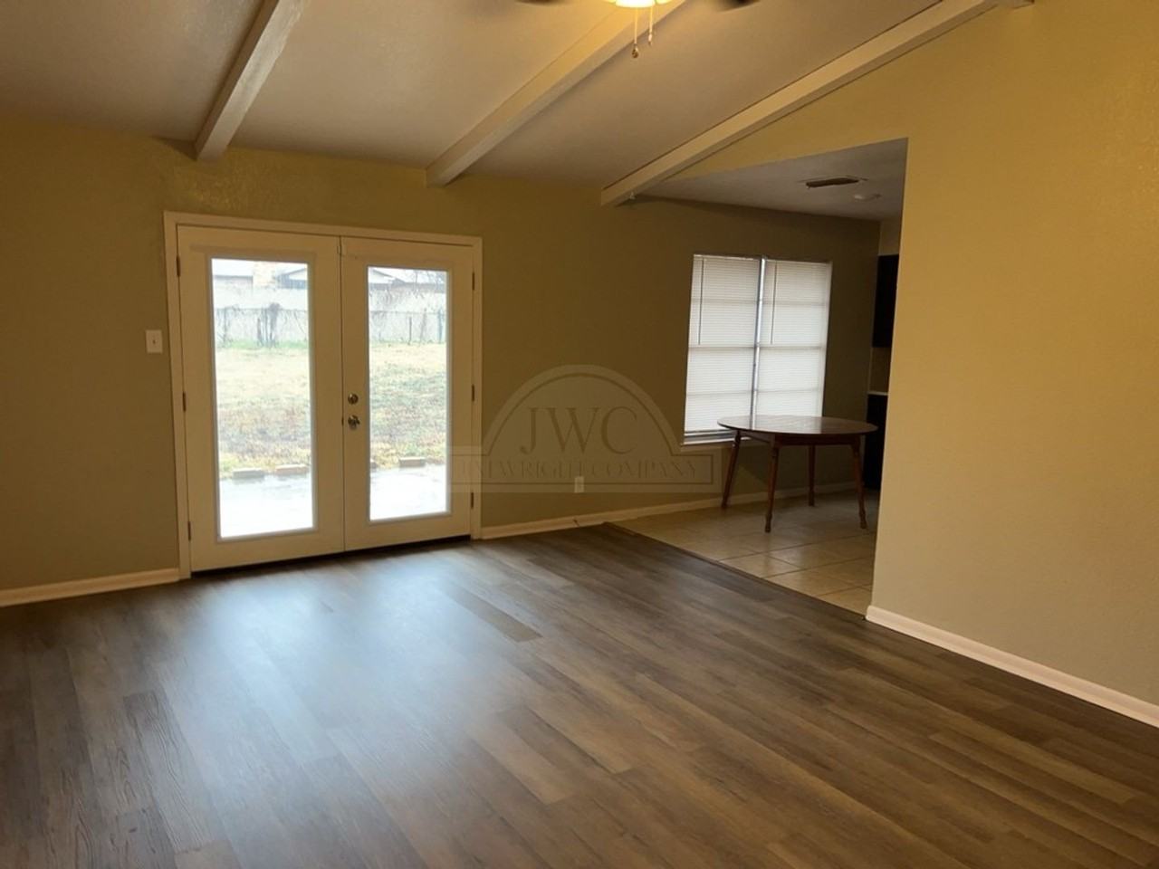 1202 Alta Mira Dr - Photo 4 of 25