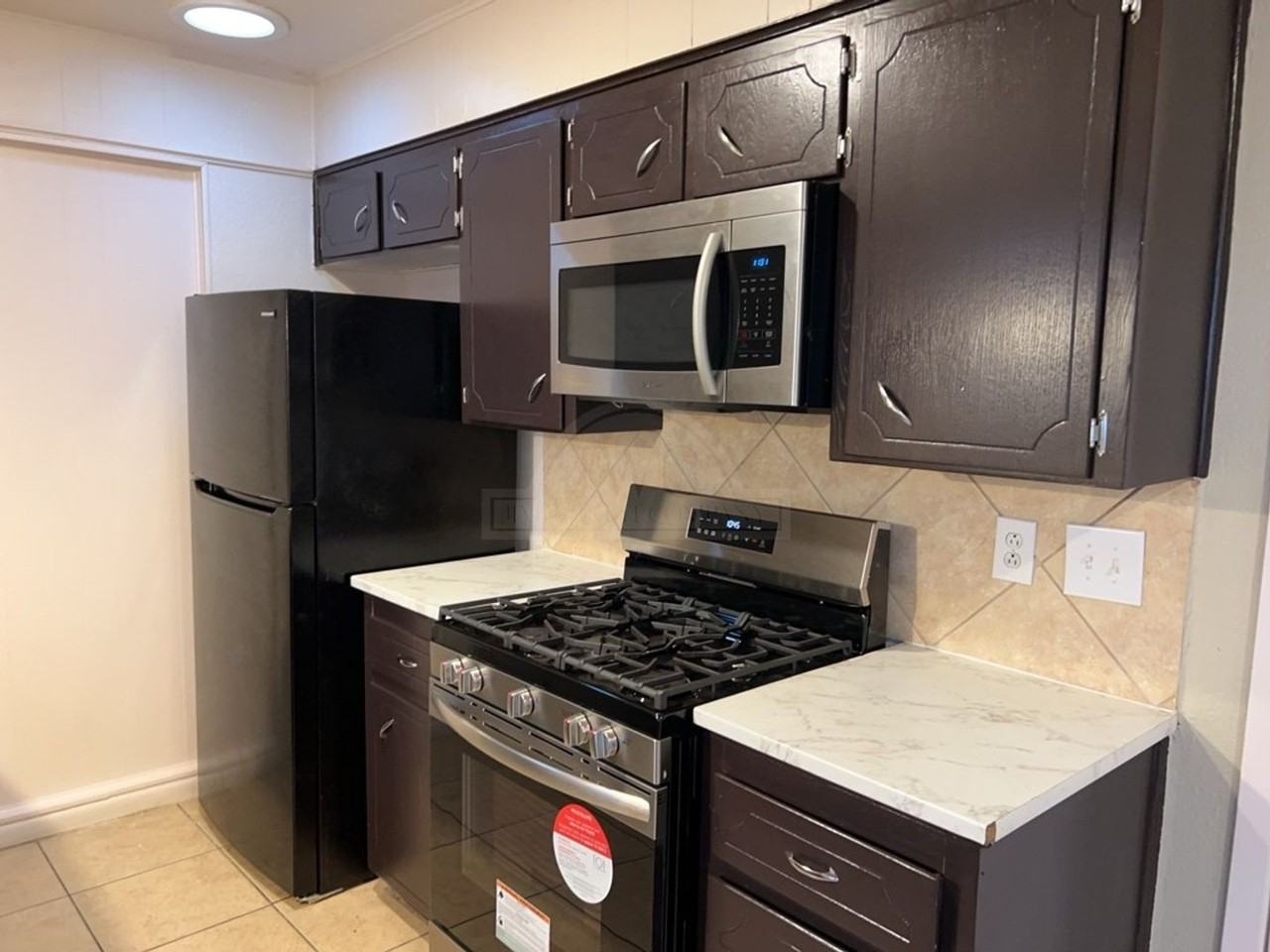 1202 Alta Mira Dr - Photo 7 of 25