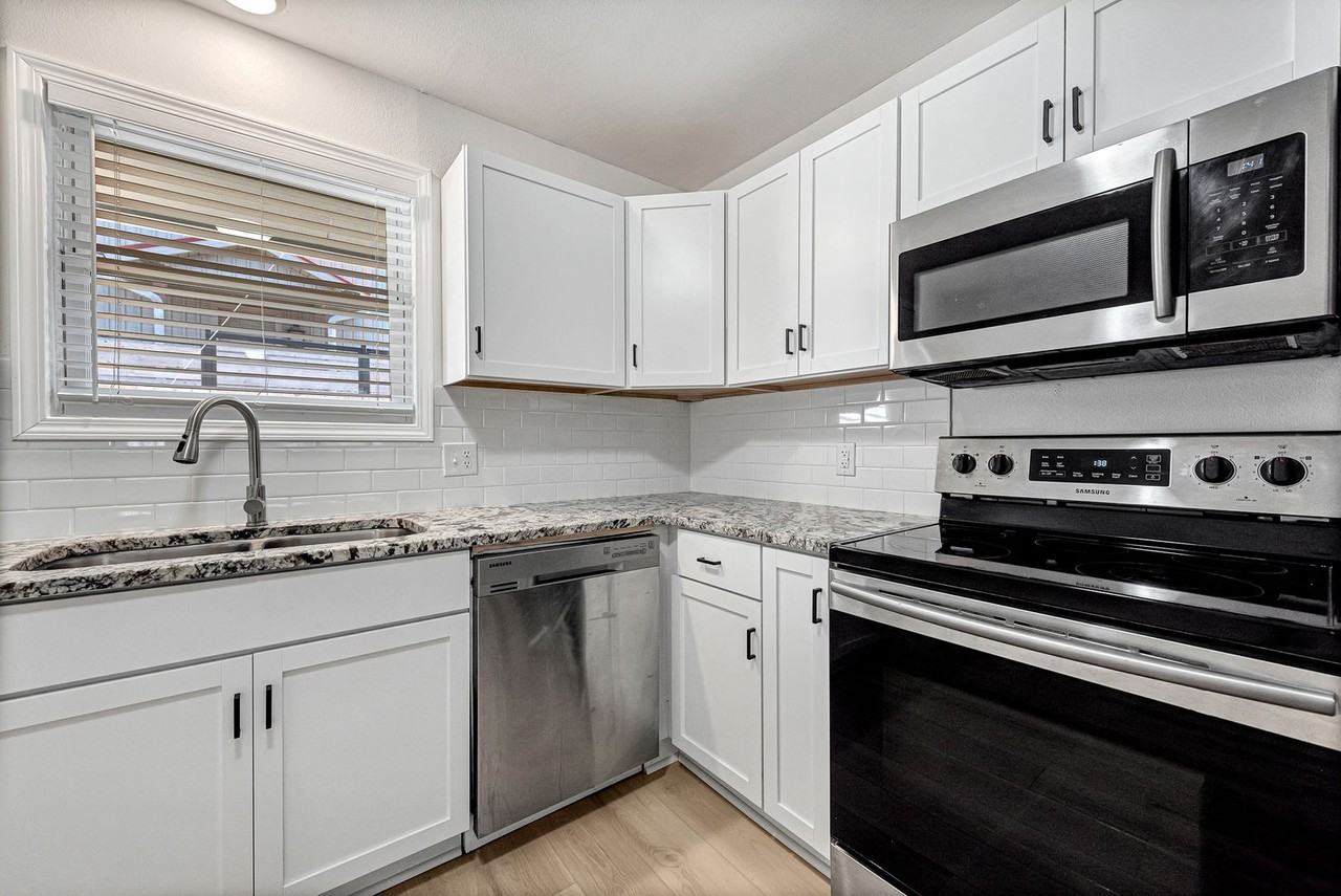 14791 Dutchmans Dr #14791 - Photo 5 of 22