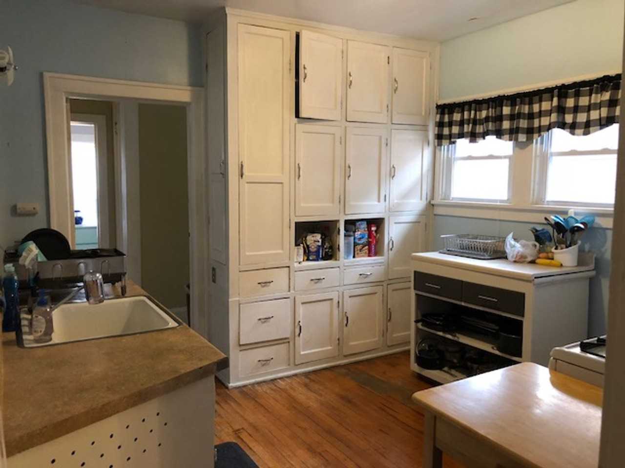 3358 N Downer Ave - Photo 4 of 13