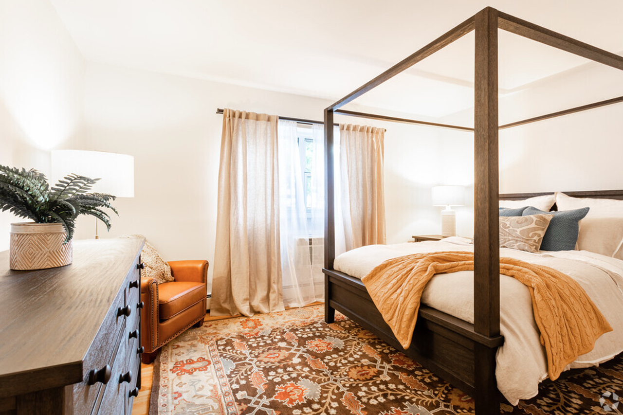 Jasontown II Apartments - Photo 5 of 7