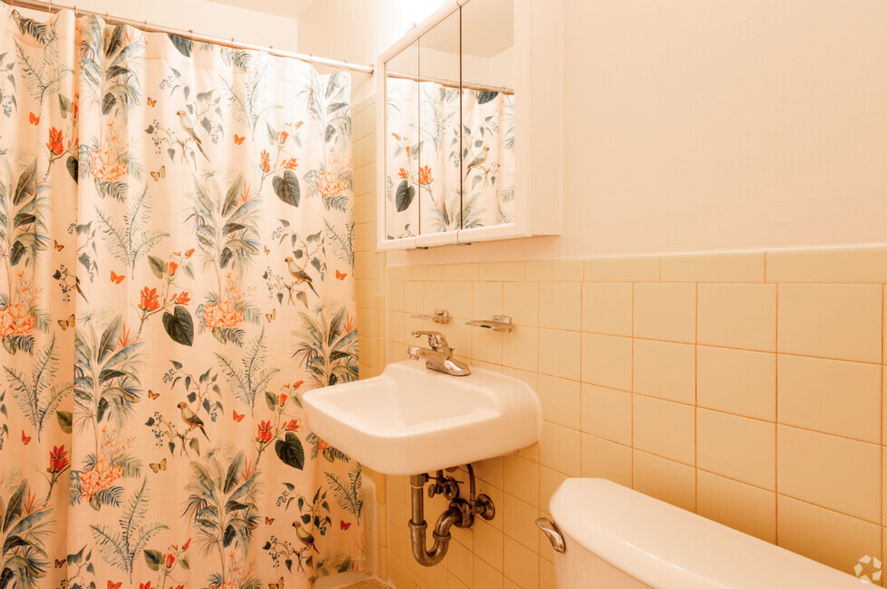 Jasontown II Apartments - Photo 6 of 7