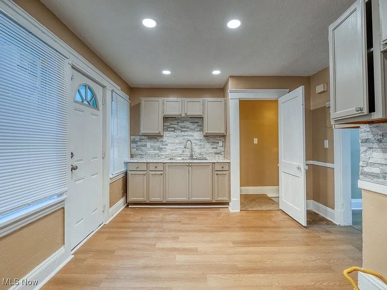 2943 E 130th St - Photo 3 of 11