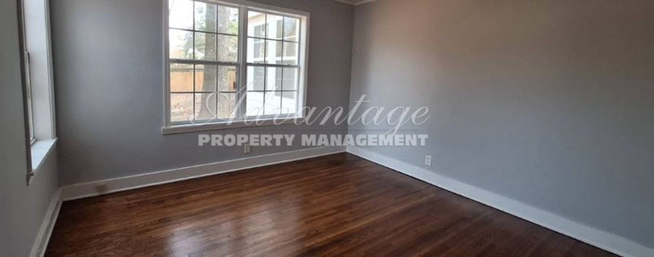 114 N Holmes St - Photo 3 of 10