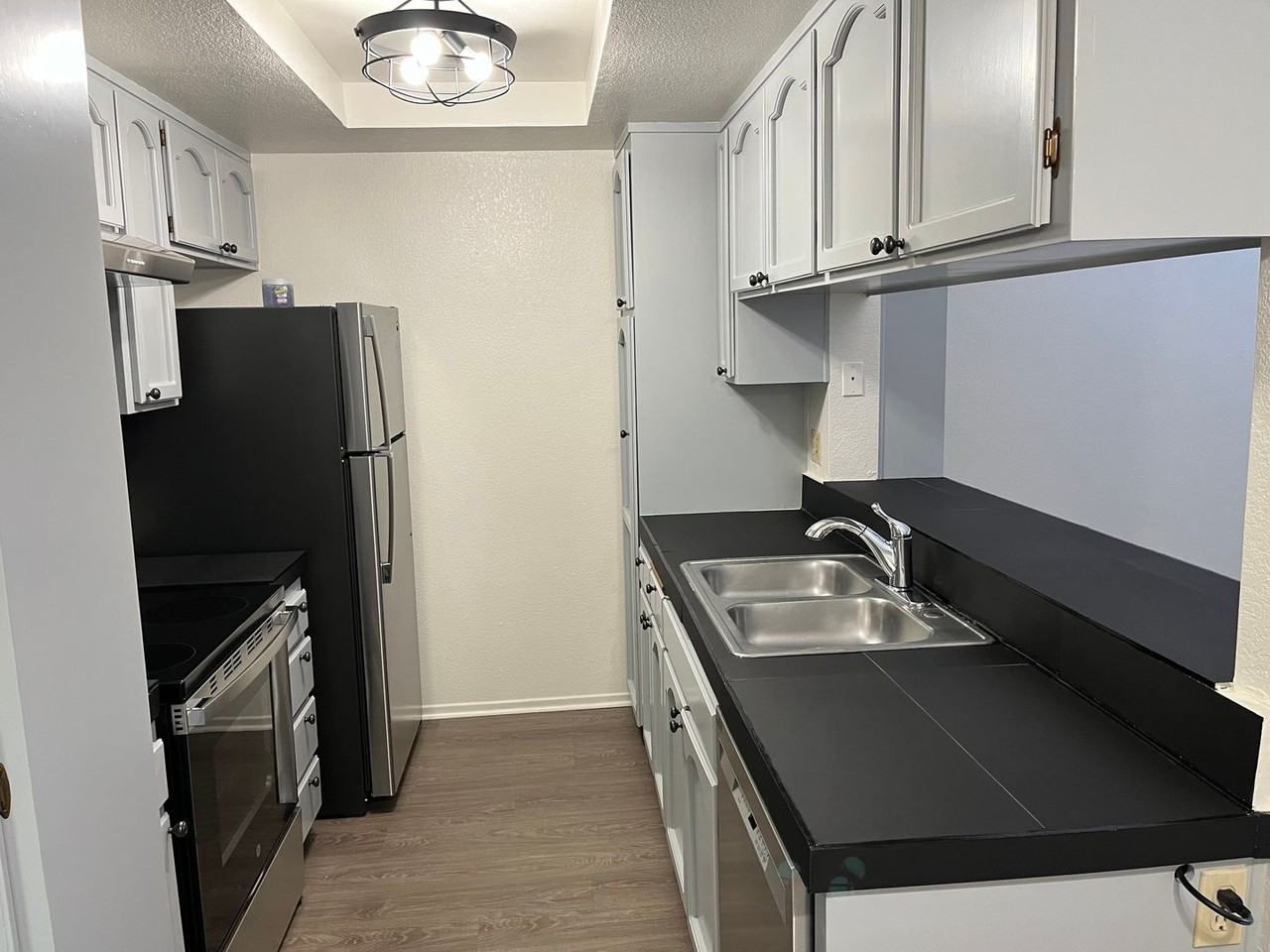 4129 Highland Ave - Photo 3 of 8