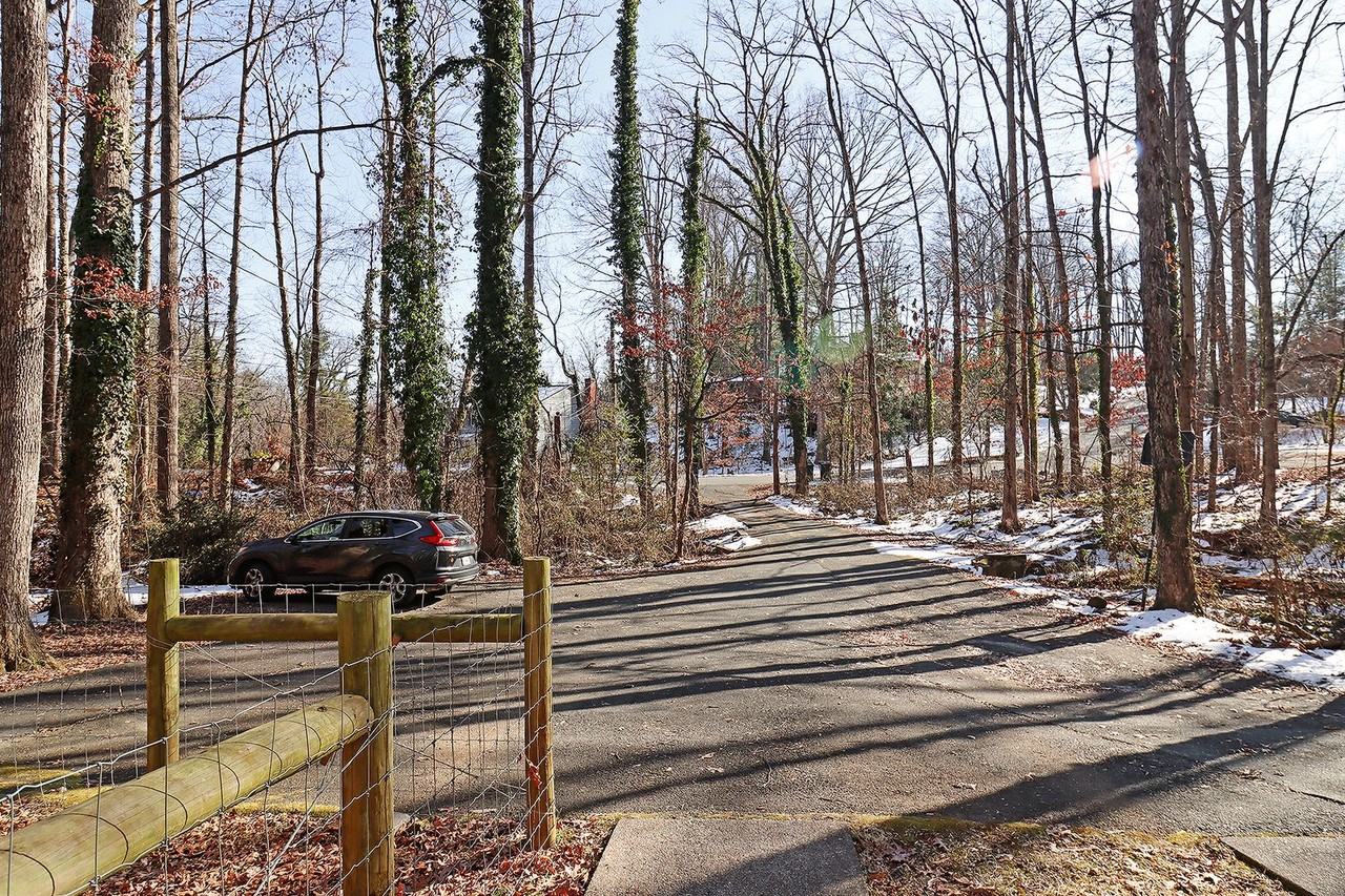 1700 Inglewood Dr - Photo 2 of 18