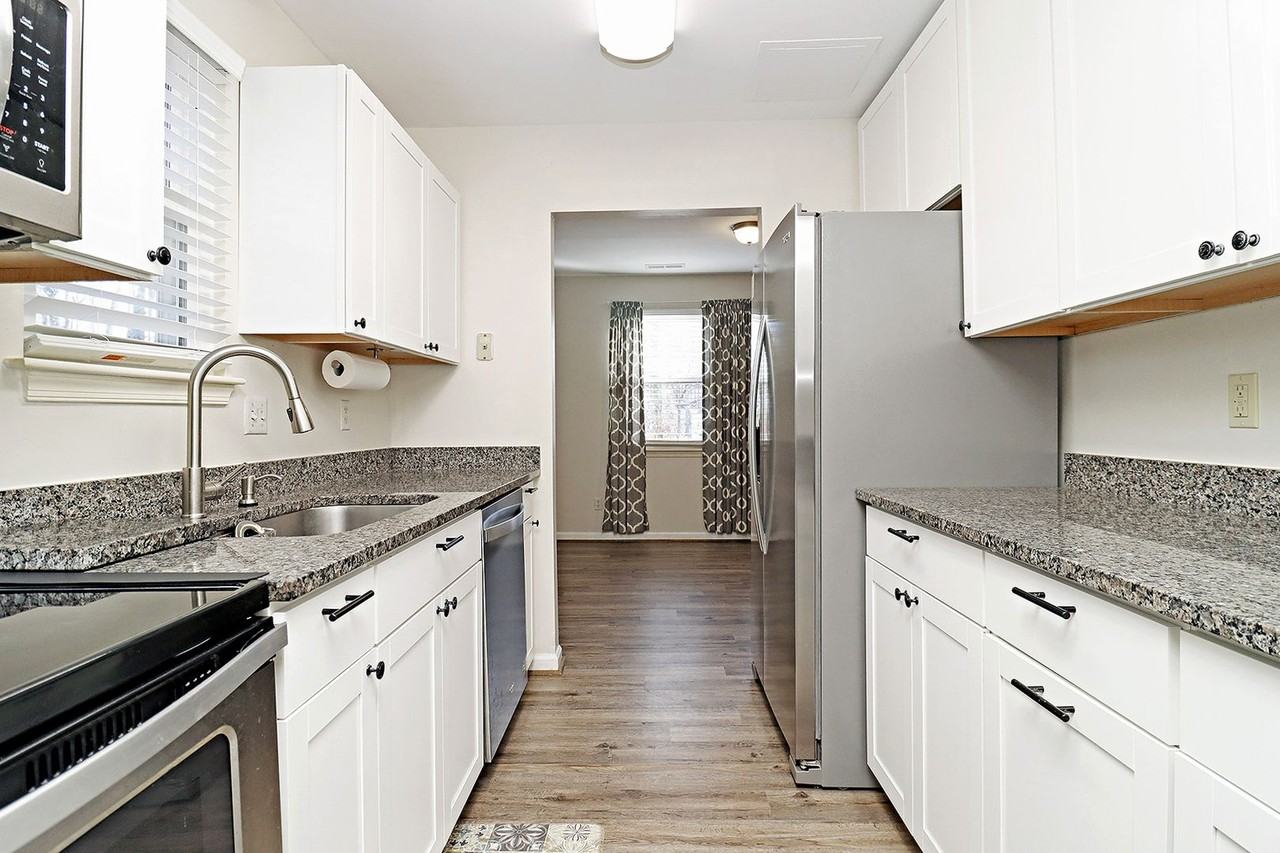 1700 Inglewood Dr - Photo 6 of 18