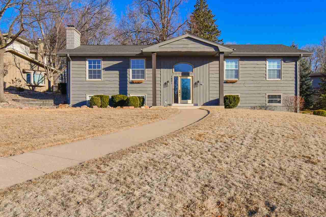 1801 E Otonka Rdg - Photo 2 of 50